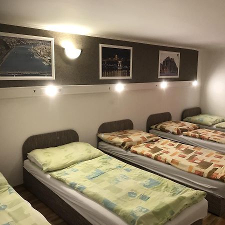 Opera Hostel Budapest Eksteriør billede