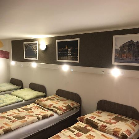 Opera Hostel Budapest Eksteriør billede