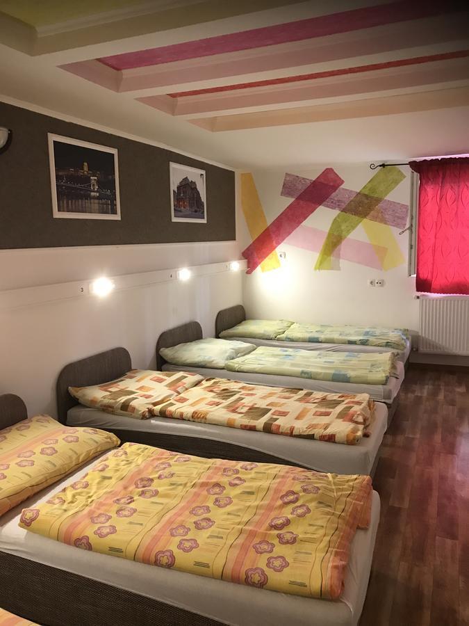 Opera Hostel Budapest Eksteriør billede