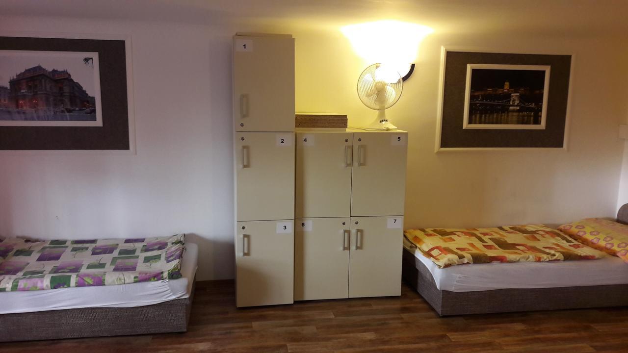Opera Hostel Budapest Eksteriør billede