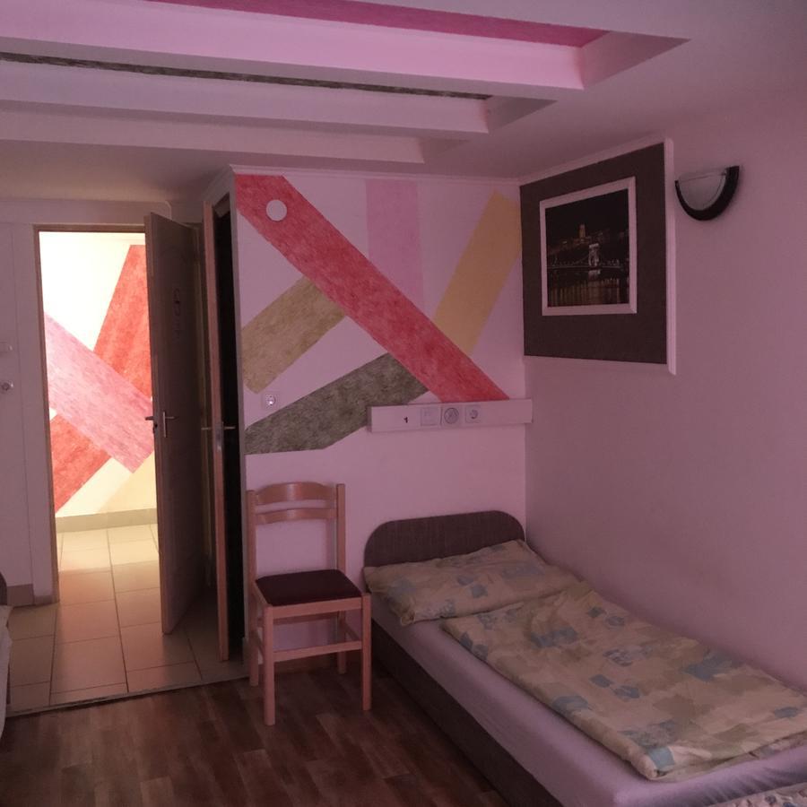 Opera Hostel Budapest Eksteriør billede