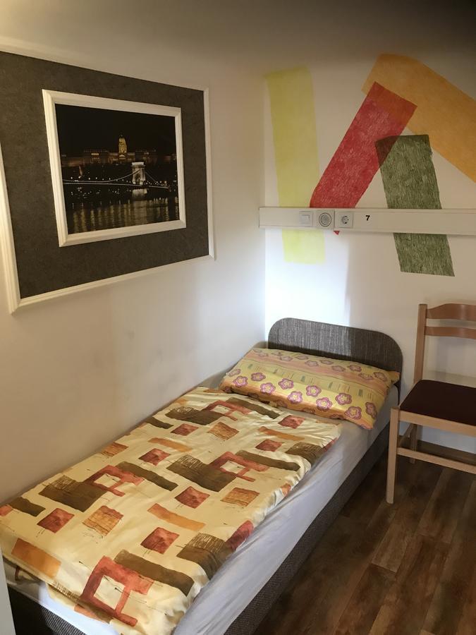 Opera Hostel Budapest Eksteriør billede