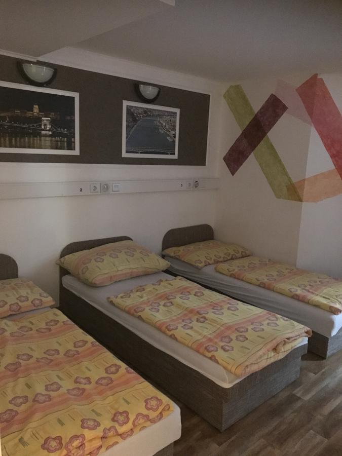 Opera Hostel Budapest Eksteriør billede