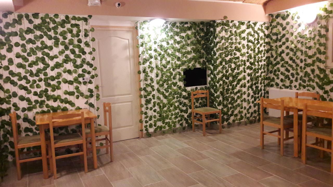 Opera Hostel Budapest Eksteriør billede
