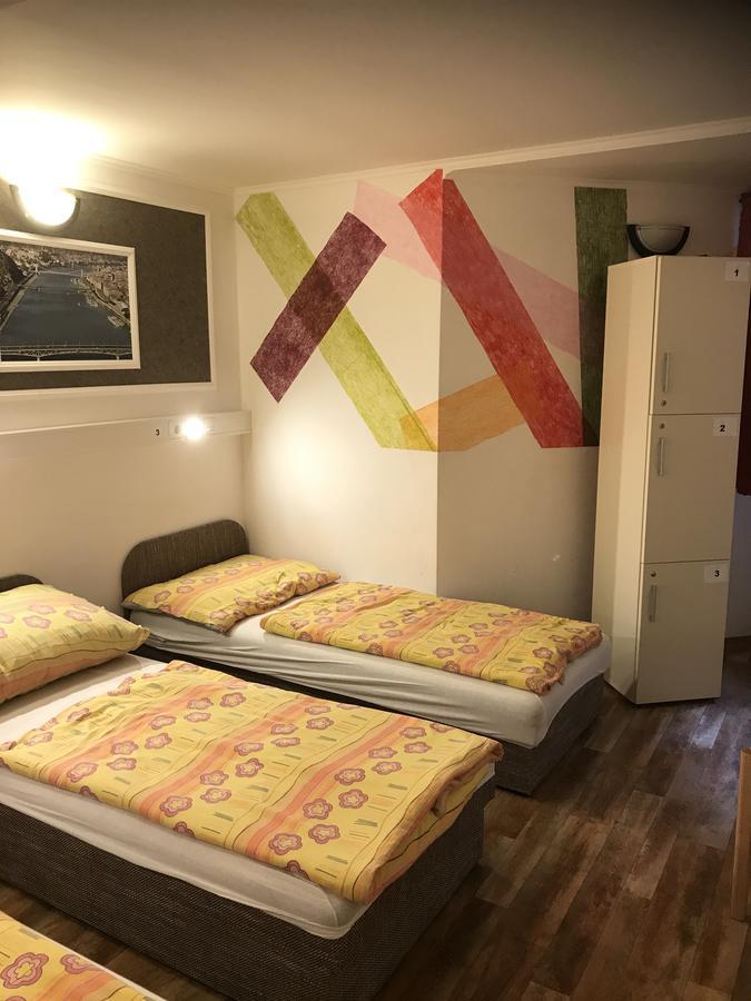 Opera Hostel Budapest Eksteriør billede