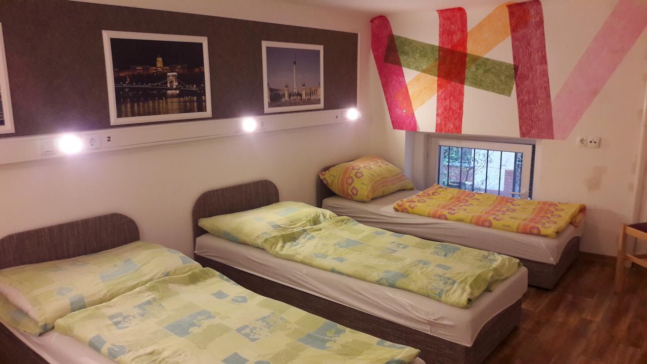 Opera Hostel Budapest Eksteriør billede