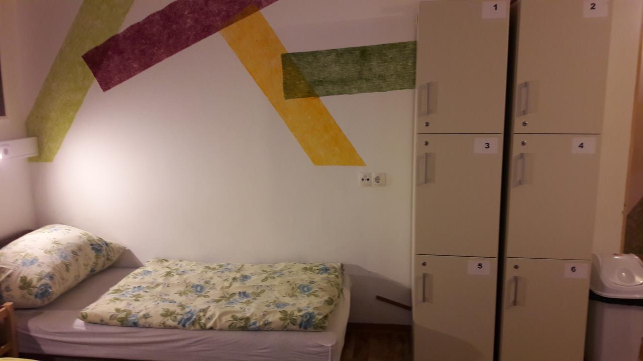 Opera Hostel Budapest Eksteriør billede