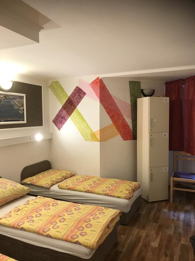 Opera Hostel Budapest Eksteriør billede