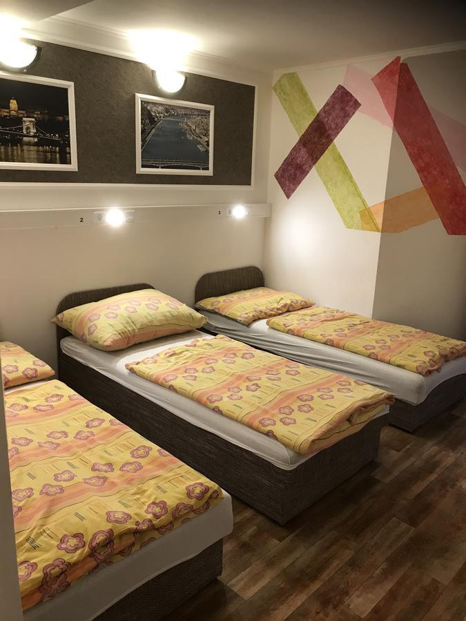 Opera Hostel Budapest Eksteriør billede